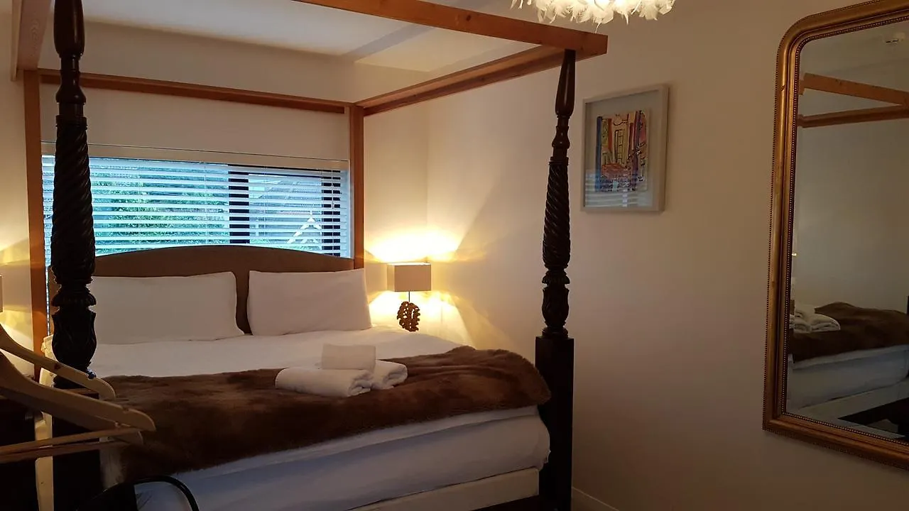 Mocha Newcastle Bed & Breakfast Galway Ireland